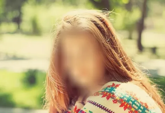 Aylin, 27
