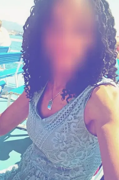 Elena, 34