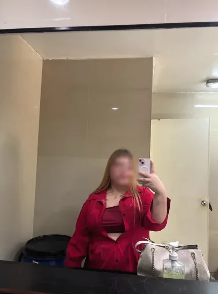 Ingrid, 26