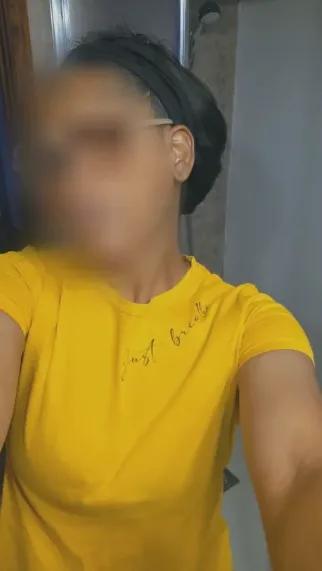 Michaela, 39