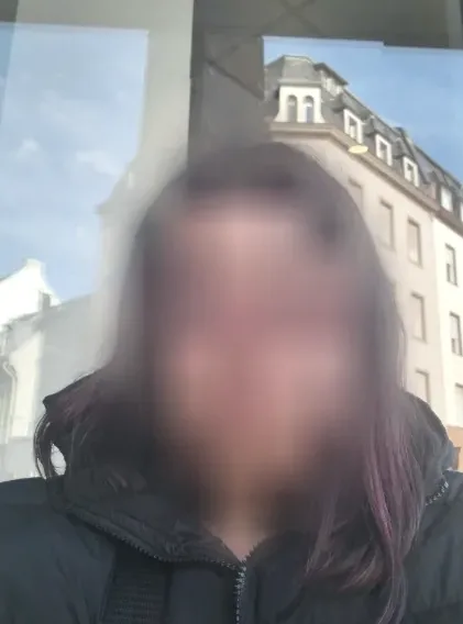 Paula, 36