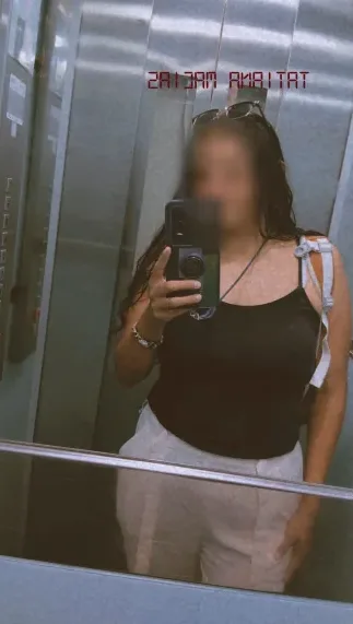 Renate, 30