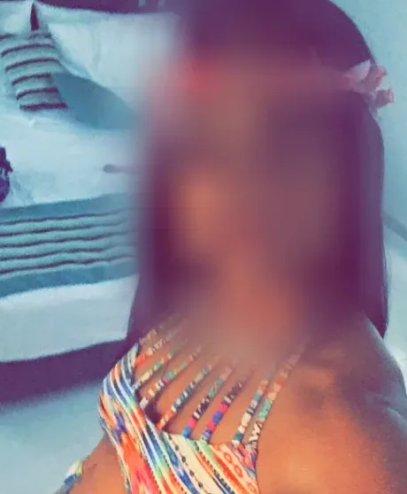 Selina, 35