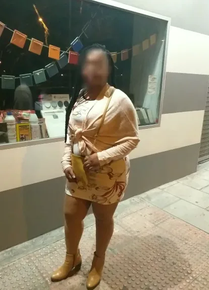 Tanja, 25